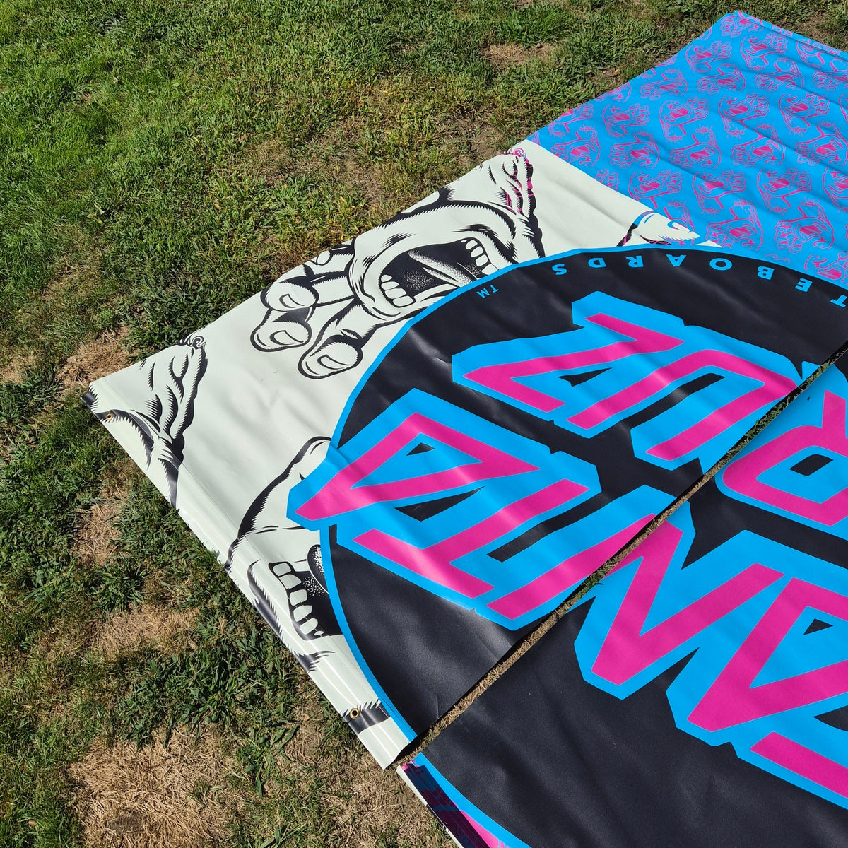 Santa Cruz Screaming Hand Zumiez Display Banner Set 44x102 Skate Store Promo