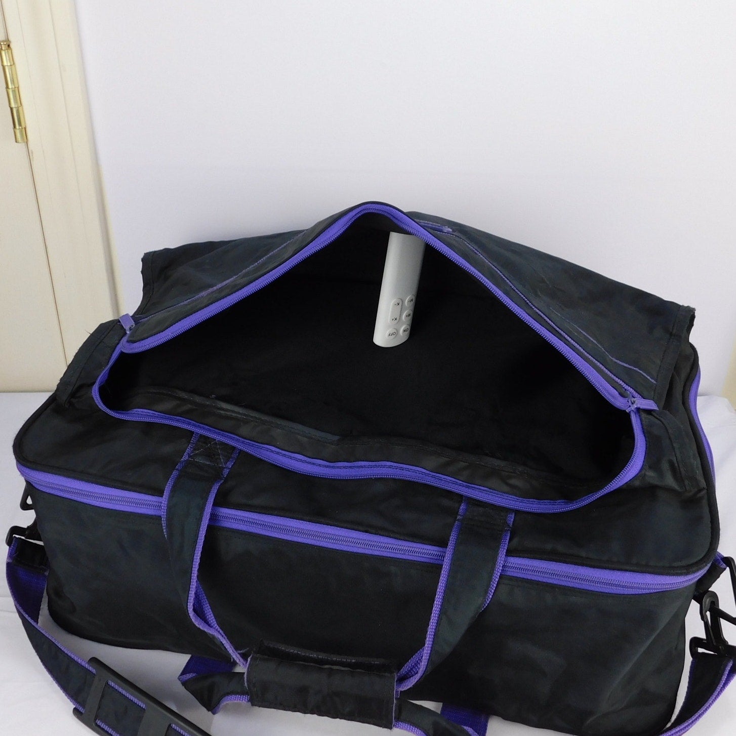Vintage Members Only Duffel Bag Black Purple Nylon Travel Gym Weekend Bag