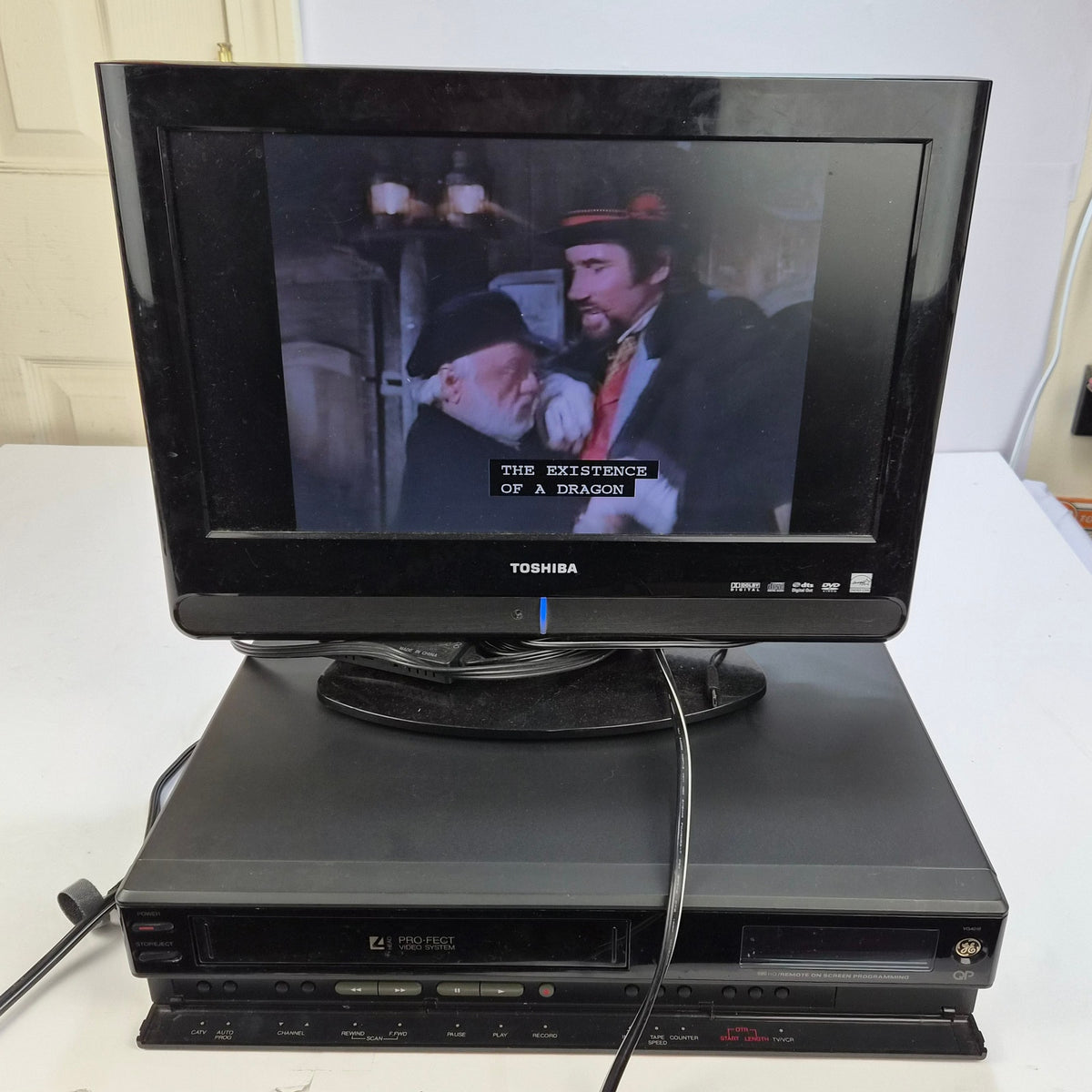 GE VG4016 VHS VCR Pro-Fect Video System Tested Working Vintage No Remote