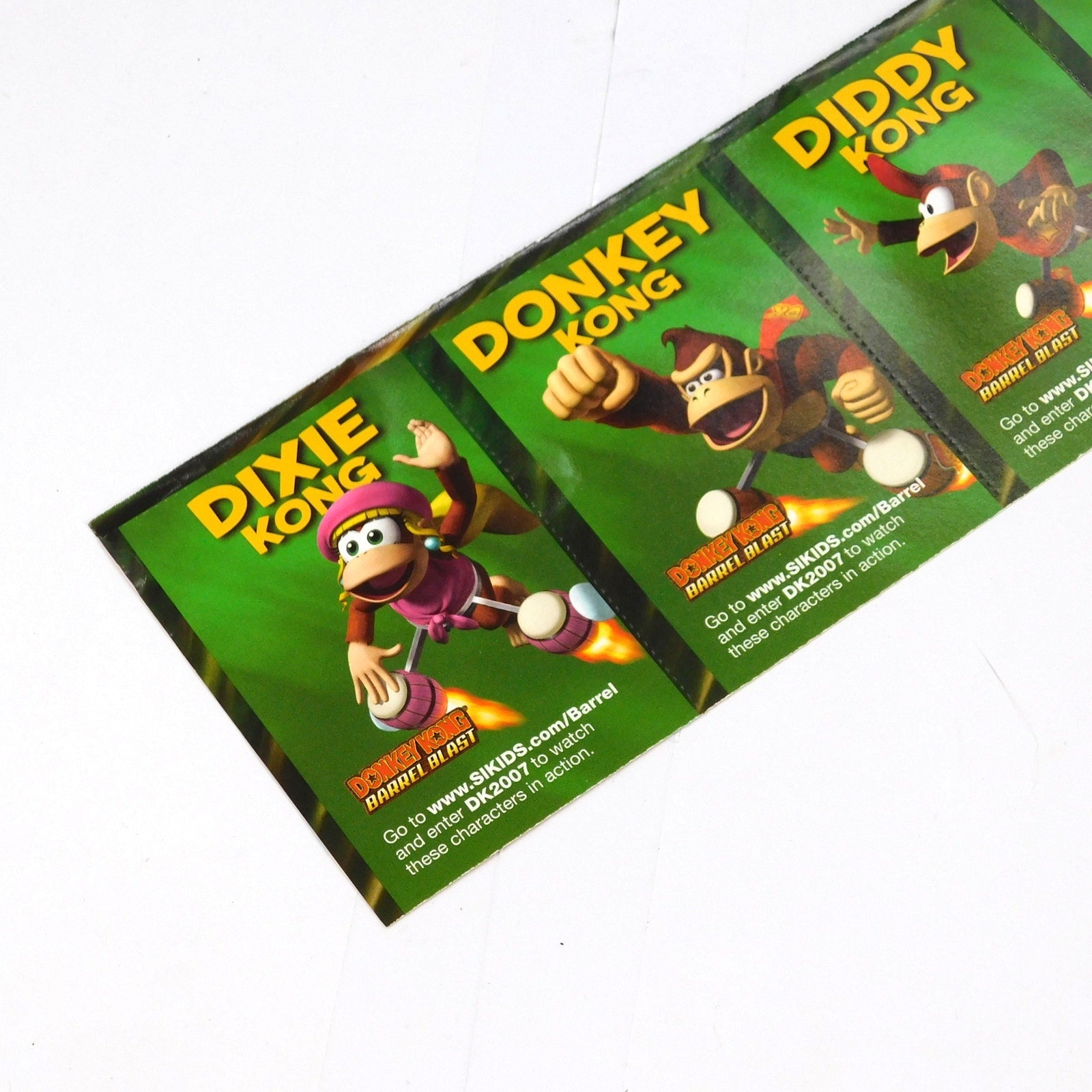 Donkey Kong Barrel Blast Uncut Card Sheet SI Kids Dixie Diddy Funky Set of 4