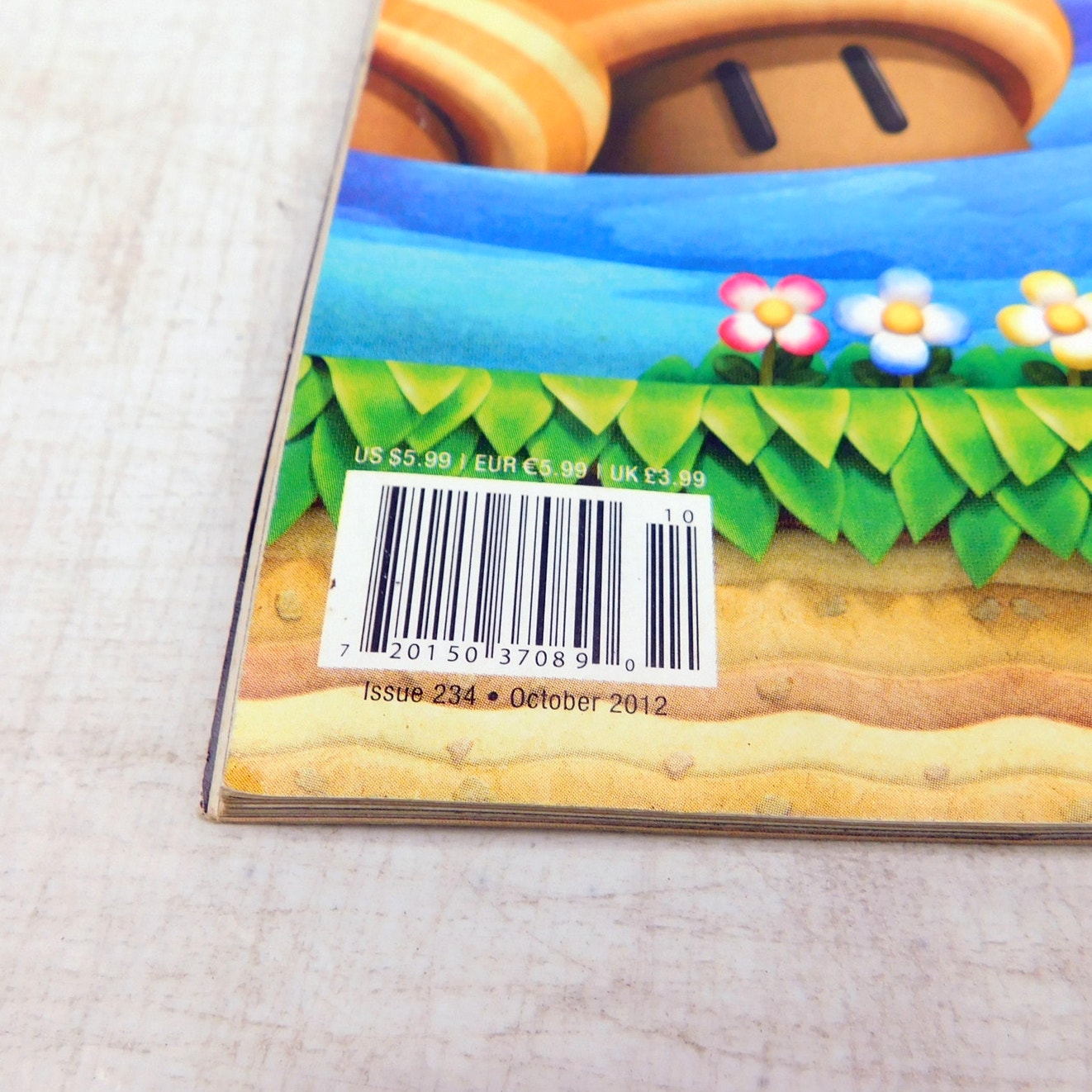 Game Informer Magazine Issue 234 October 2012 New Super Mario Bros Wii U Cover