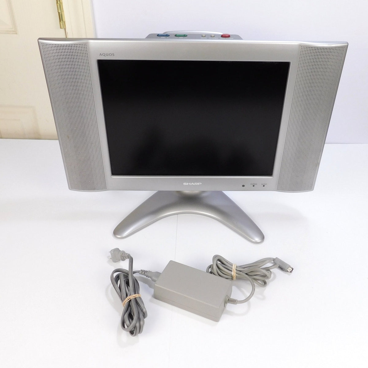 Sharp LC-15B2UA 15" LCD TV Tested Working 4:3 Retro Gaming No Remote 2002