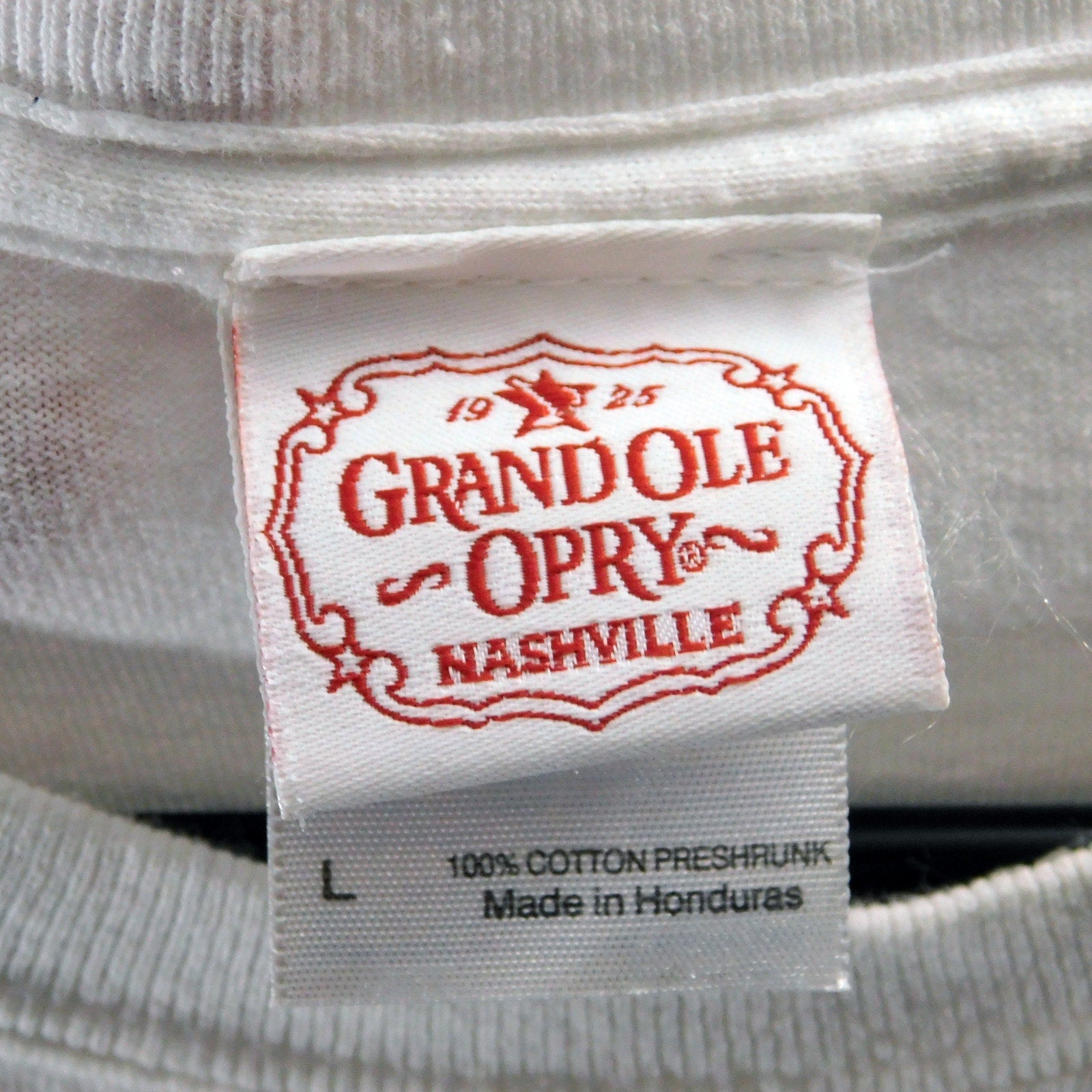 Nashville Grand Ole Opry Spellout T Shirt Size L White Graphic Tee Country TN