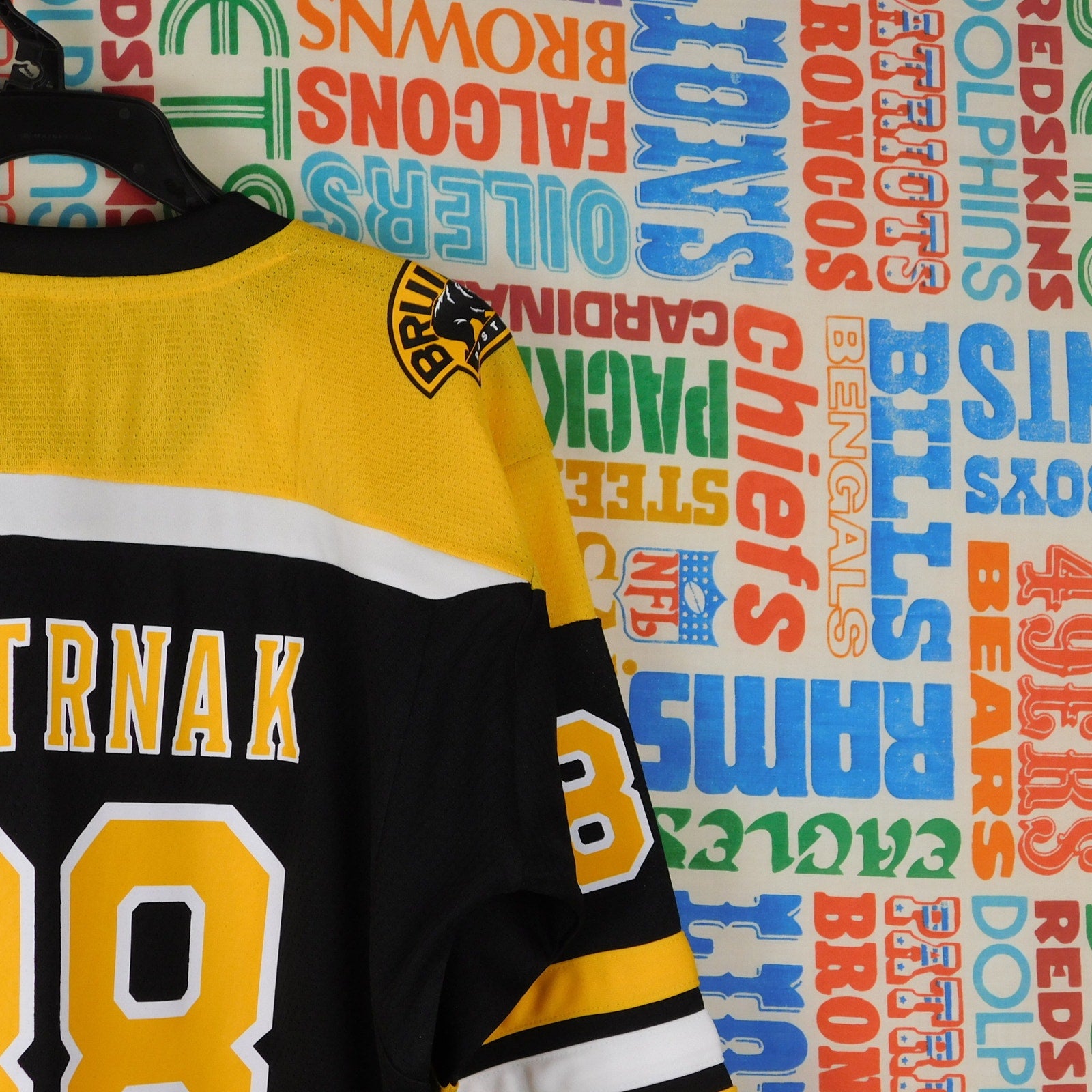 Boston Bruins David Pastrnak Jersey - Size Youth L/XL (NWT, can fit adults)