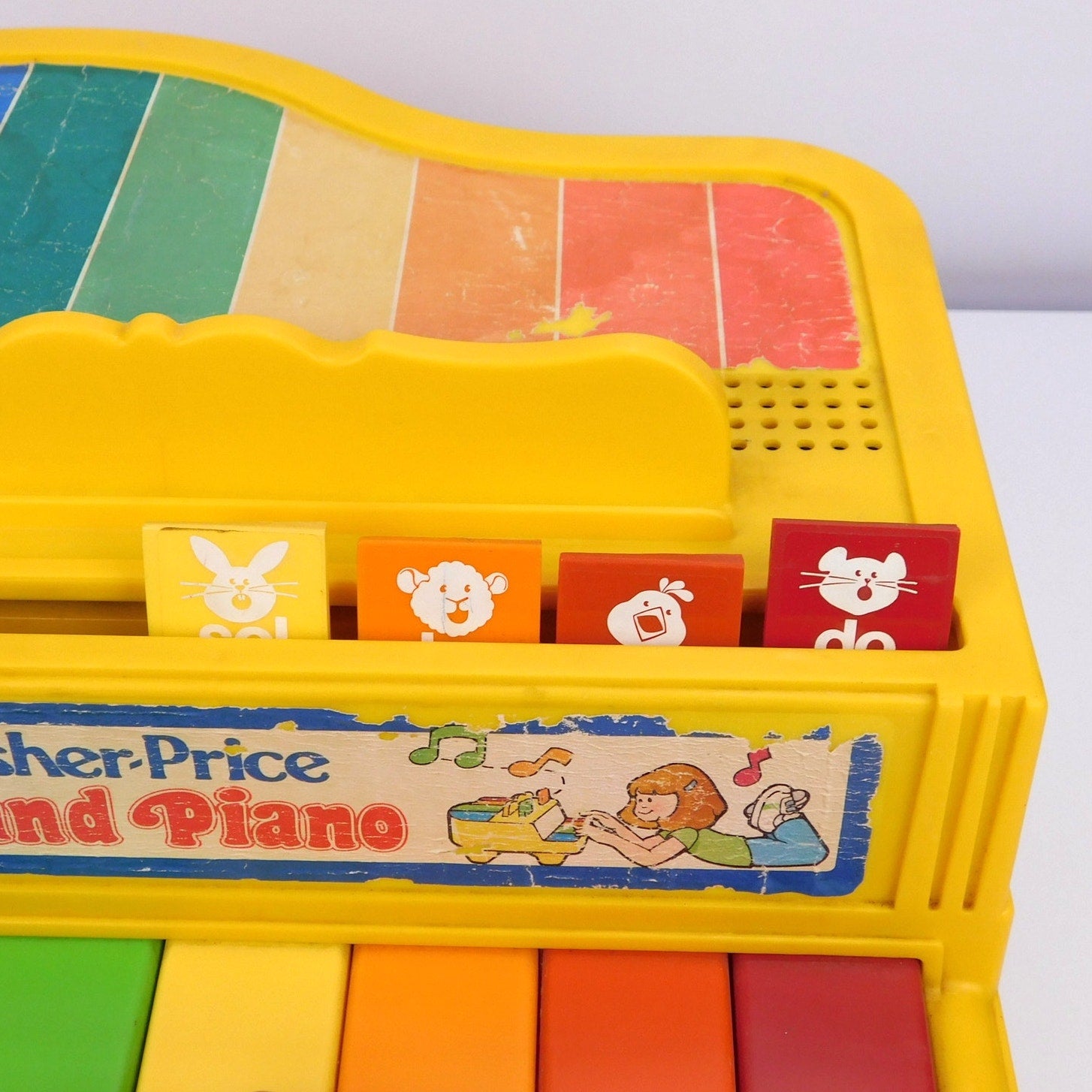 Vintage Fisher Price Grand Piano 1986 Yellow Rainbow Keys 2201 Tested