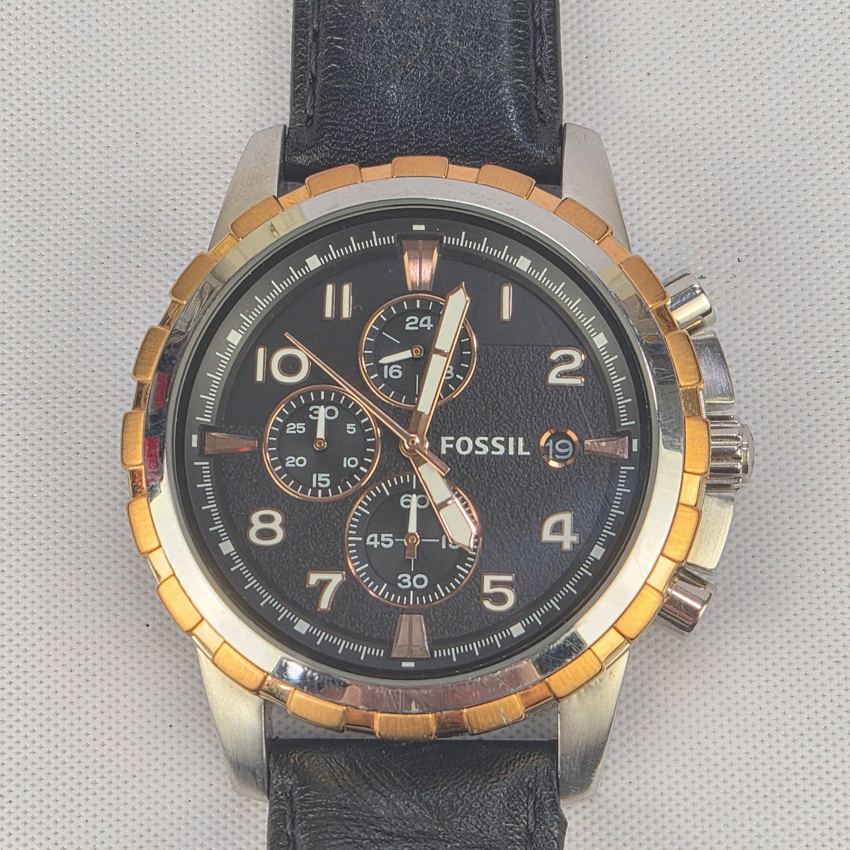 Fossil Dean FS4545 Mens Watch Chronograph Black Dial Leather Band New Battery