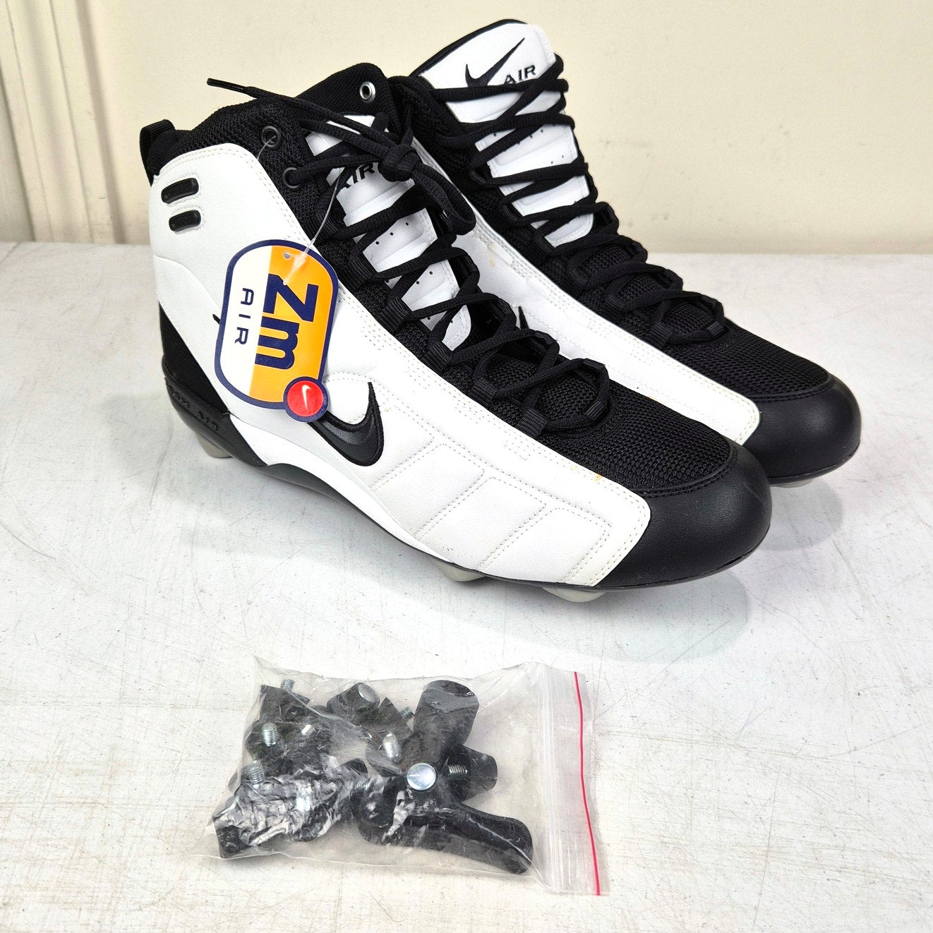 Vintage Nike Air Zoom Barracuda Football Cleats Size 13.5 NWT Deadstock 2003