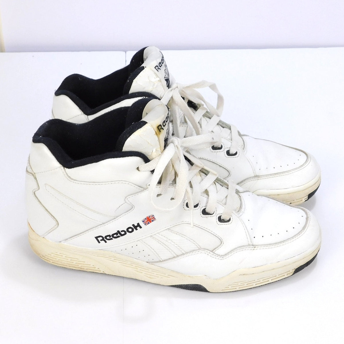 Vintage Reebok 4-R8250 White Black Mid Top Sneakers Mens Size 10 Basketball 90s