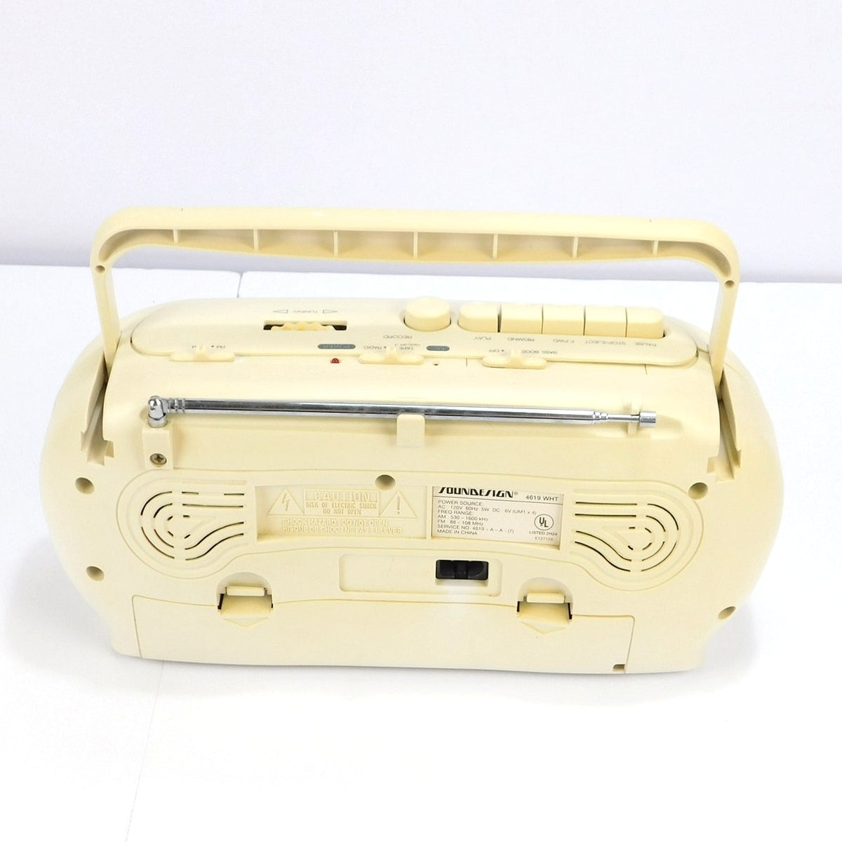 Soundesign 4619 WHT AM FM Cassette Boombox Radio Recorder Tested Working