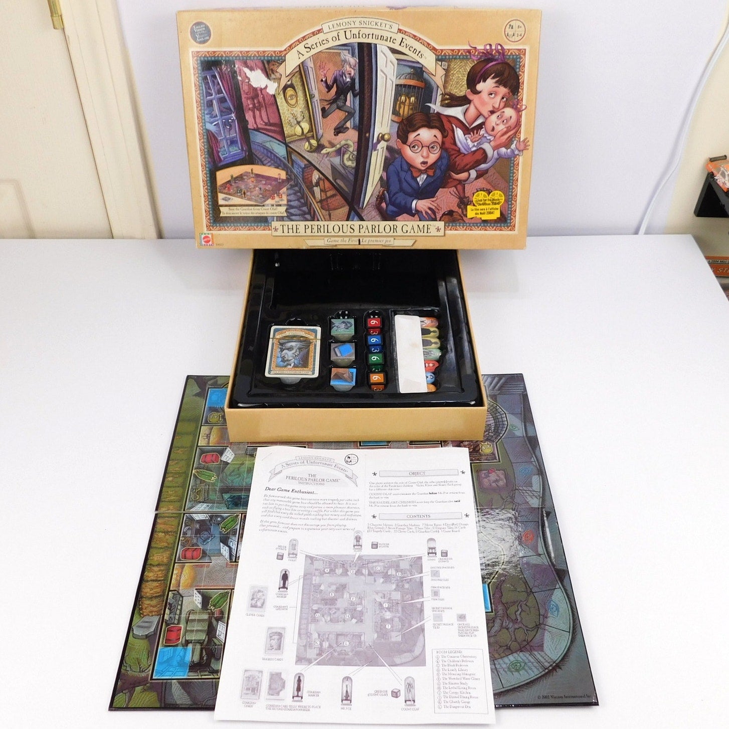A Series Of Unfortunate Events Perilous Parlor Board Game Complete Mattel 2004