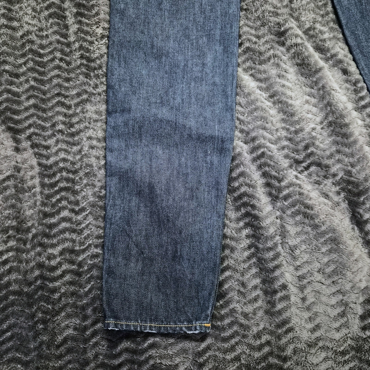 True Religion Gwen Distressed Skinny Jeans - Women's Size 29, NWT